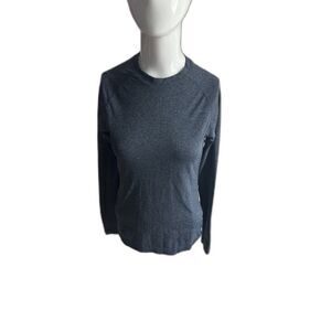 FIGS Seamless Active Wear Top Long Sleeve Crew Neck Size XS Breathable Grey Blue